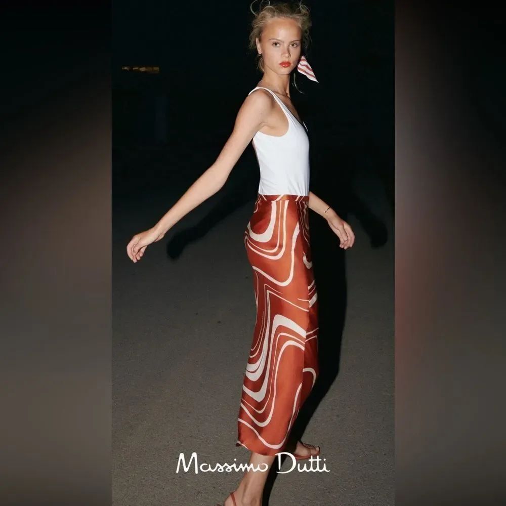 massimo dutti satin Patterned midi Skirt size 2